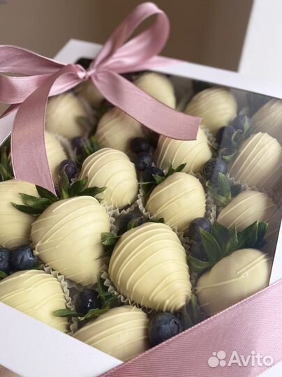 Клубника в шоколаде в Чёрной