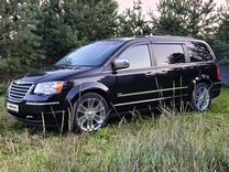 Chrysler Grand Voyager 3.8 AT, 2010, 255 975 км, с пробегом, цена 1 670 000 руб.