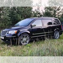 Chrysler Grand Voyager 3.8 AT, 2010, 255 975 км, с пробегом, цена 1 670 000 руб.