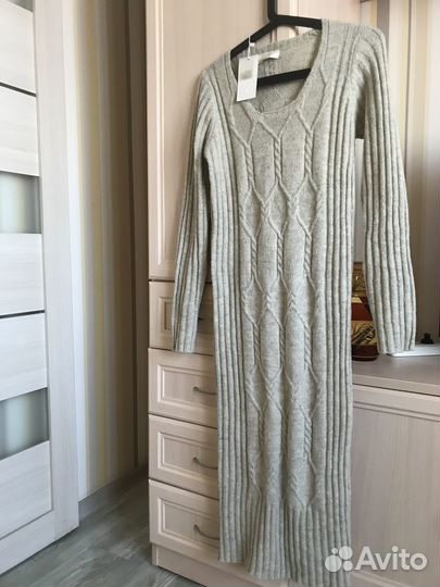 Вязанное платье длинное