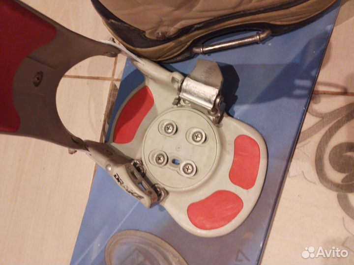 Комплект сноуборд 146, крепления, боты 25 см