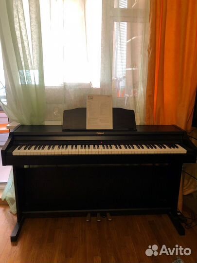Цифровое пианино roland RP-401R