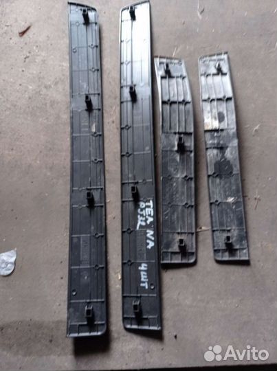 Накладки на пороги Nissan teana