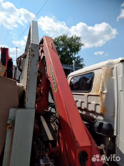 Isuzu NQR с КМУ, 2009