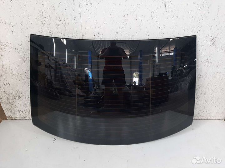 Заднее ветровое стекло Mercedes Benz E-Class W207