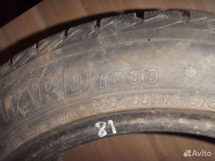 Yokohama Ice Guard IG30 205/55 R16