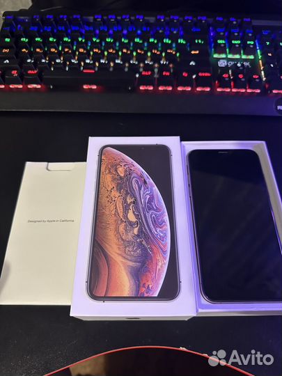 iPhone Xs, 64 ГБ