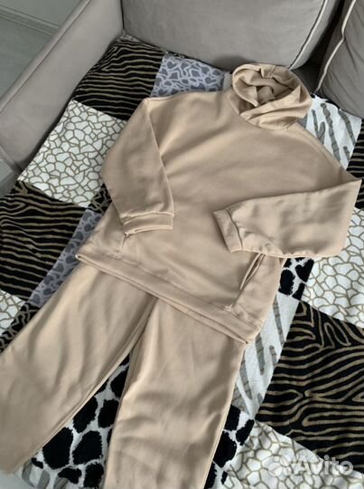 Спортивный костюм женский новый