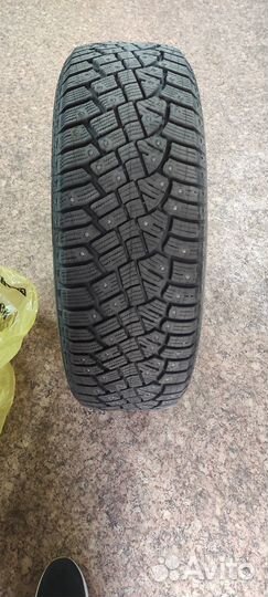 Continental IceContact 2 215/65 R17