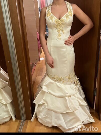 Вечернее платье