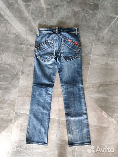Джинсы разные 300-1500 на размер 42-44 S