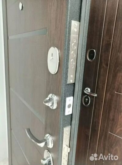 Дверь входная
