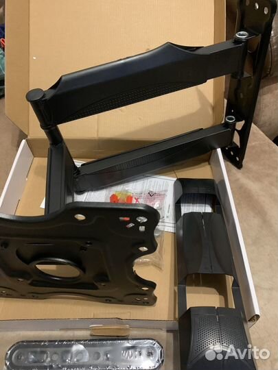 Кронштейн для телевизора поворотный