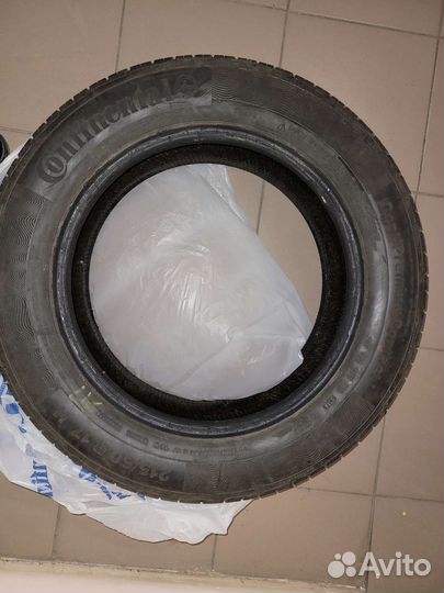 Continental ContiPremiumContact 5 215/60 R17