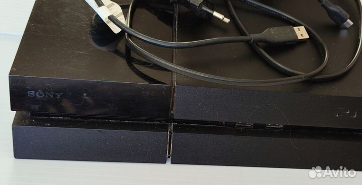 Sony Playstation 4 ps4 CUH 110BA