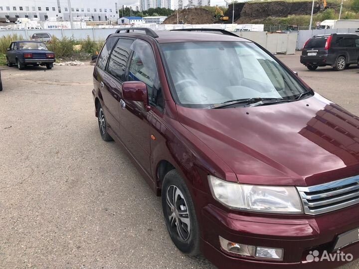 Mitsubishi Chariot 2.4 AT, 1999, 160 000 км