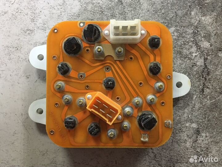 Комбинация приборов кп-125