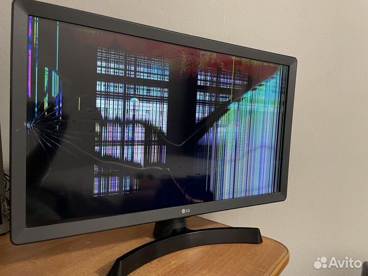 LED-телевизор LG 24TN510S-PZ