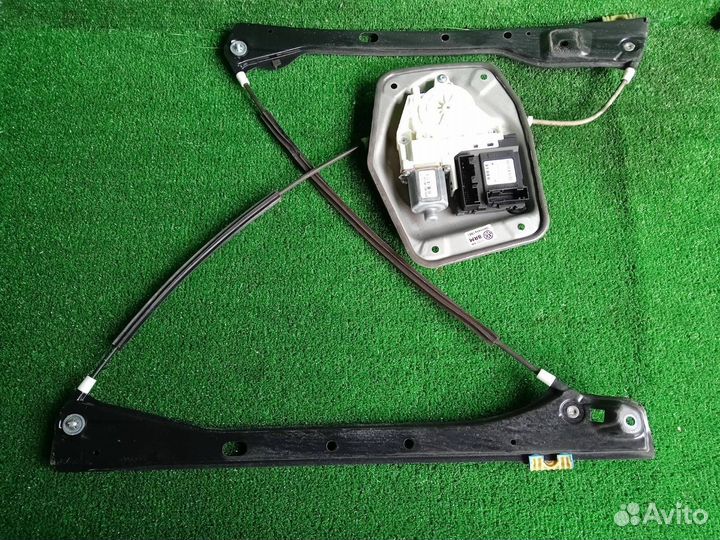 Стеклоподъемный механизм передний левый Volkswagen