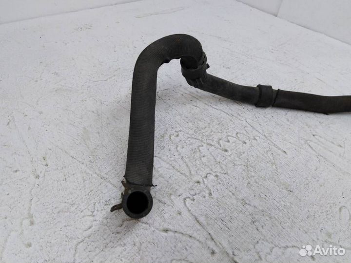 Патрубок системы охлаждения