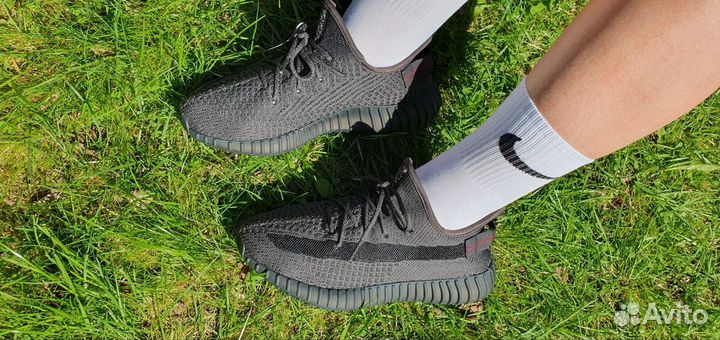 Кроссовки adidas yeezy boost 350 v2