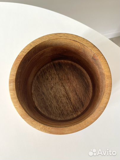 Кашпо из дерева манго