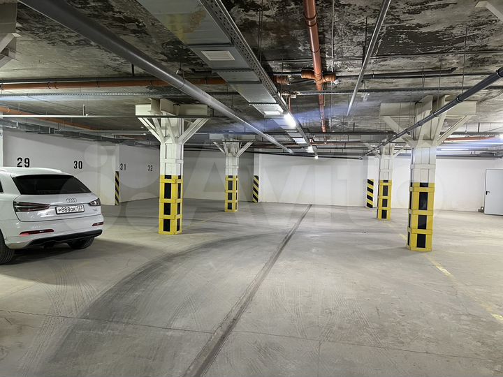 Машиноместо, 18 м²