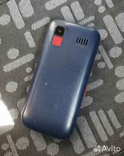 Кнопочный телефон Itel