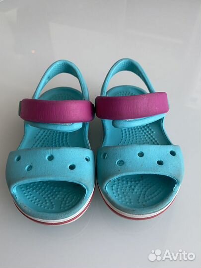 Сандали crocs