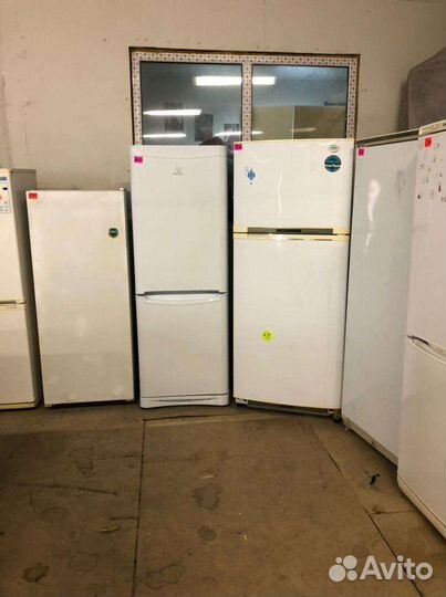 Холодильник бу с гарантиией