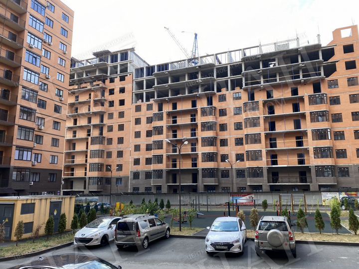 2-к. квартира, 73,8 м², 1/12 эт.