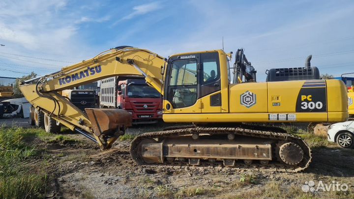 Гусеничный экскаватор Komatsu PC300-8M0, 2022