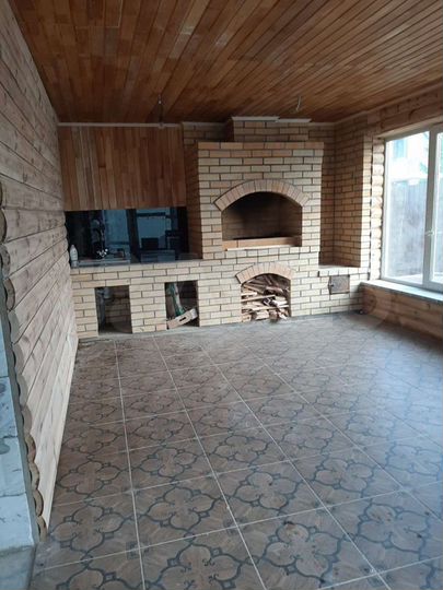 Коттедж 316 м² на участке 6 га