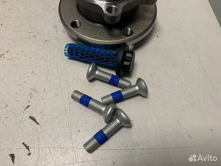 Ступица передняя подшипник ступичный Volkswagen