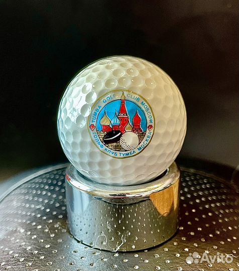 Мяч гольф клуб тумба для гольфа на подставке