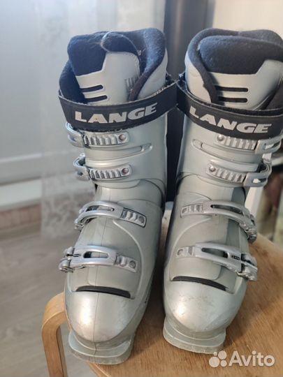 Лыжные ботинки lange