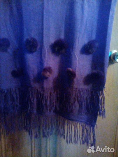 Шарф -палантин с шариками из норки