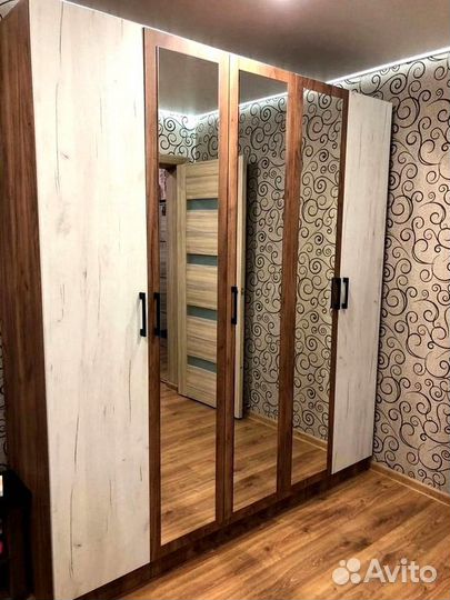 Шкаф гардероб с дверьми