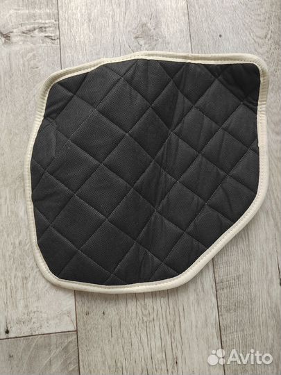 Накидка на приборную панель ман