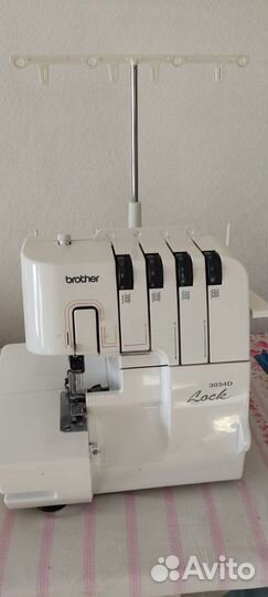 Швейная машина оверлок Brother 3034D