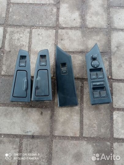 Комплект кнопок стеклоподьемника от Ауди а-8 д-2