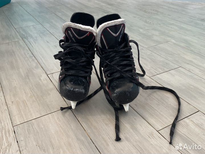 Коньки хоккейные Bauer vapor x200