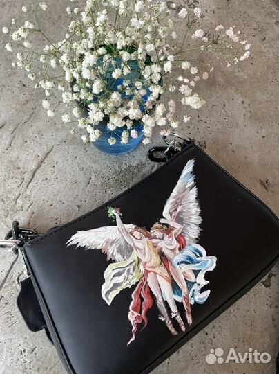 Кастомизация (роспись ) одежды, обуви и сумок