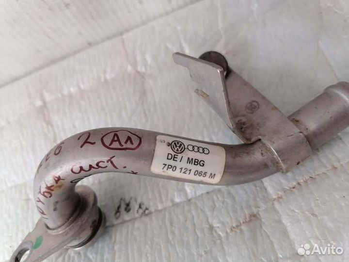 Трубка системы охлаждения Volkswagen Touareg 2