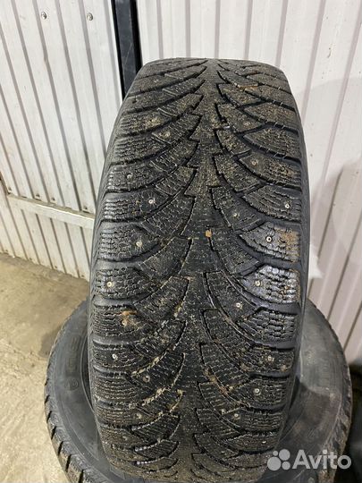 Nokian Tyres Hakkapeliitta 4 215/55 R16