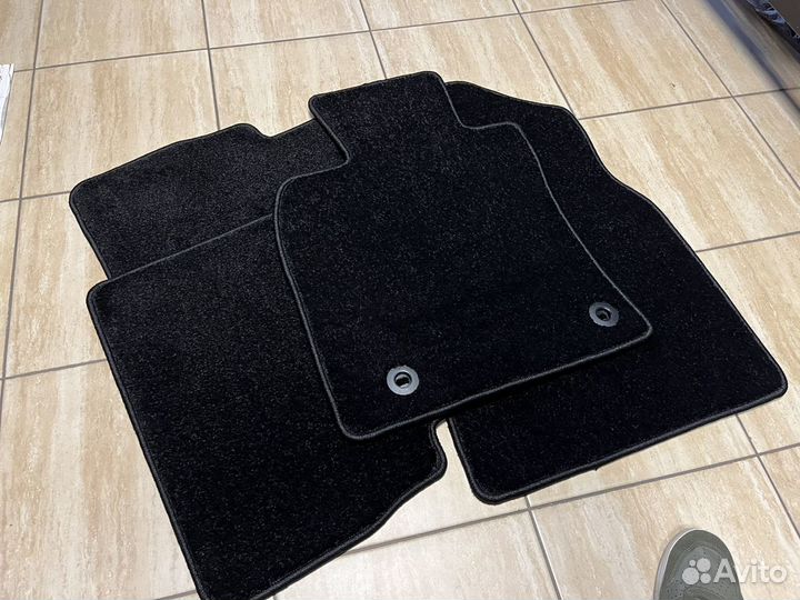 Автоковрики Toyota Camry 70. Велюр 15мм