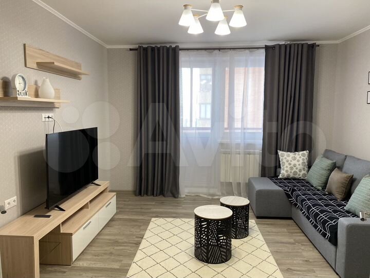 2-к. квартира, 57 м², 4/10 эт.
