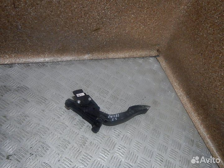 Педаль газа Hyundai Solaris