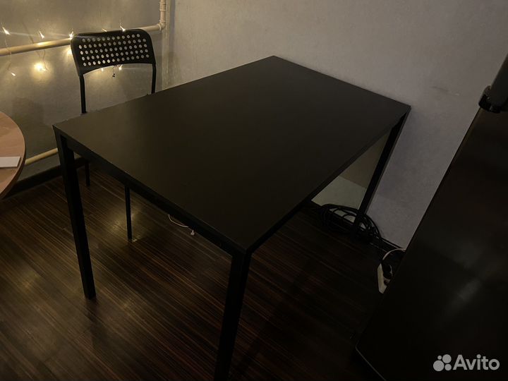 Стол IKEA tärendö