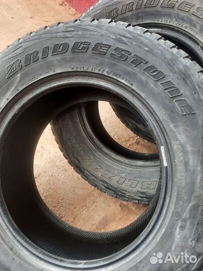 AMP Mud Terrain Attack M/T 265/65 R17
